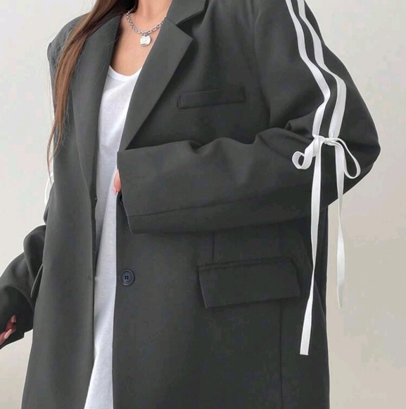 Women's Solid Color Bow-Tie Blazer